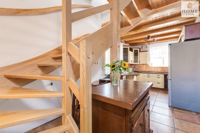 dom wolnostojący, 5 pokoi Guzowy Piec. Zdjęcie 27