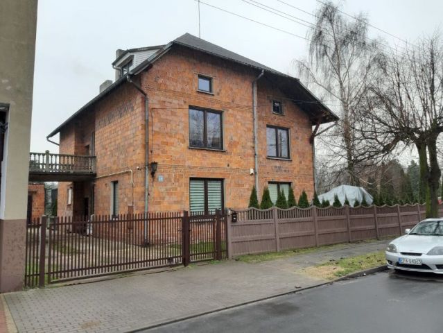 dom wolnostojący Pabianice, ul. Łąkowa. Zdjęcie 1