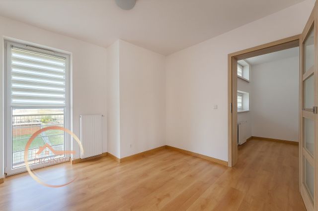 Mieszkanie 5-pokojowe Zielonka. Zdjęcie 8