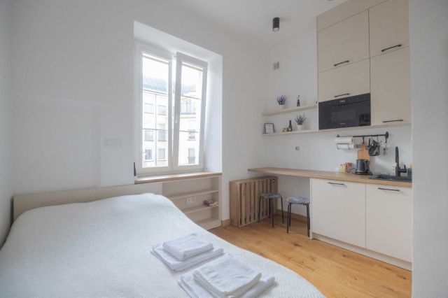 Mieszkanie 1-pokojowe Warszawa Śródmieście, ul. Chmielna. Zdjęcie 1