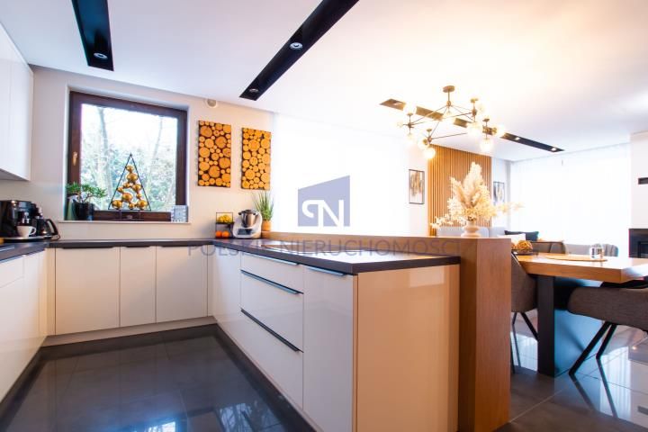 dom wolnostojący, 7 pokoi Strzeszów. Zdjęcie 3