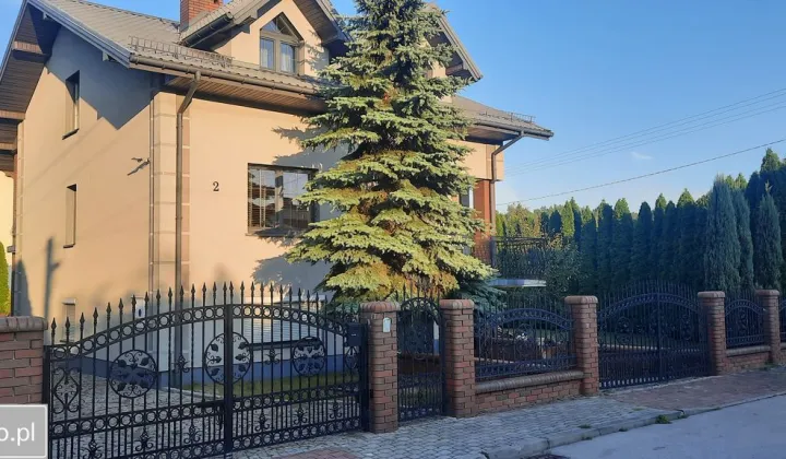 dom wolnostojący, 5 pokoi Końskie, ul. Jagodowa