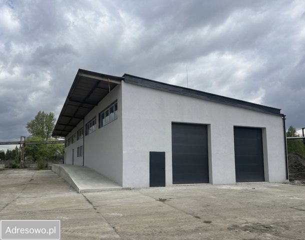 Hala/magazyn Katowice Szopienice, ul. ks. mjr. Karola Woźniaka. Zdjęcie 1