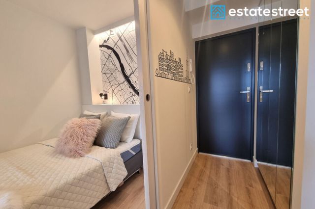 Mieszkanie 3-pokojowe Warszawa Śródmieście, ul. Emilii Plater. Zdjęcie 5