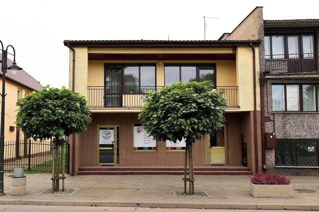 dom wolnostojący, 5 pokoi Raciąż, pl. Adama Mickiewicza. Zdjęcie 1