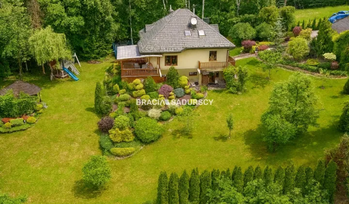 dom wolnostojący, 5 pokoi Rzeszotary, ul. Brzeziny