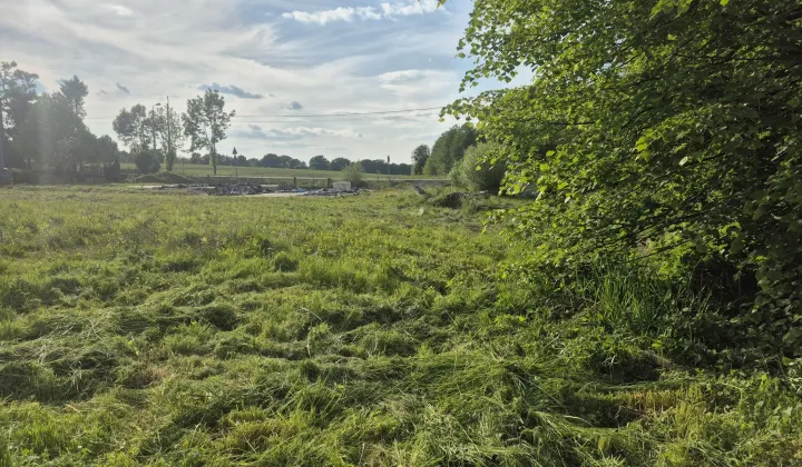 Działka budowlana Adamowice