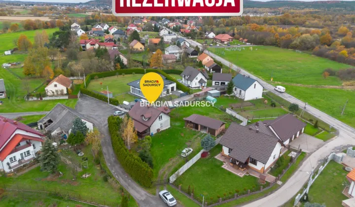 dom wolnostojący, 5 pokoi Kłokoczyn, ul. Wesoła