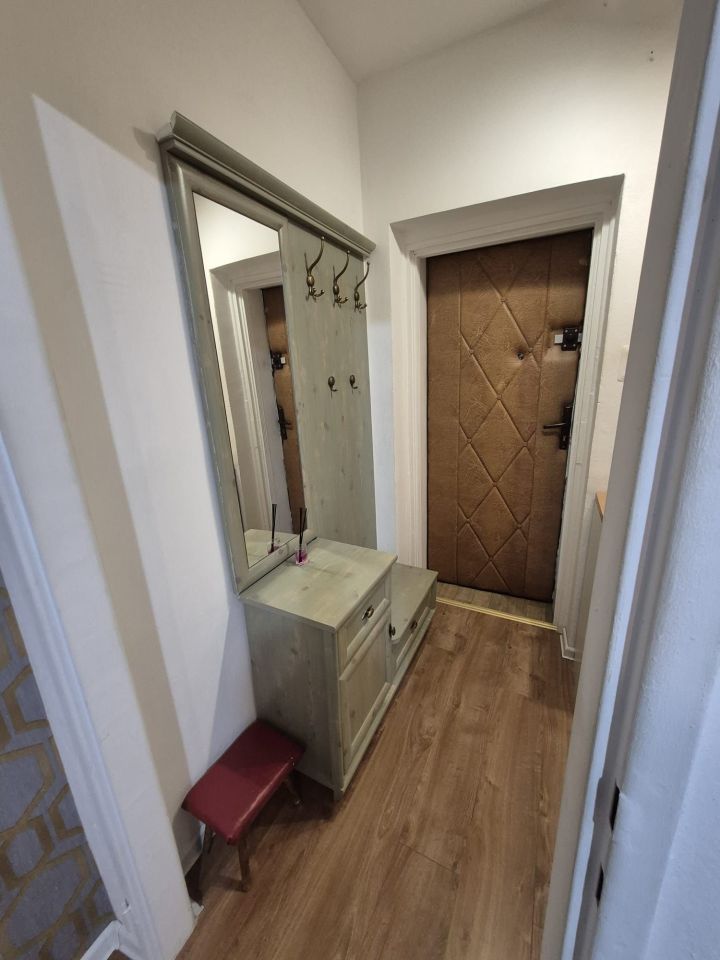 Mieszkanie 1-pokojowe Dzierżoniów, os. Kolorowe. Zdjęcie 2