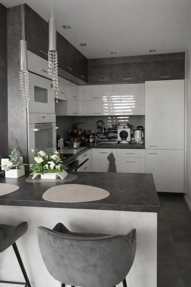 Mieszkanie 4-pokojowe Wodzisław Śląski, os. XXX-lecia PRL. Zdjęcie 1