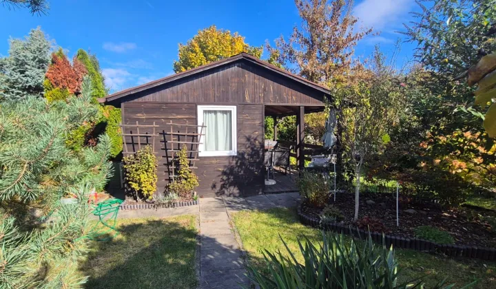 Działka rod Warszawa Okęcie, ul. Żwirki i Wigury