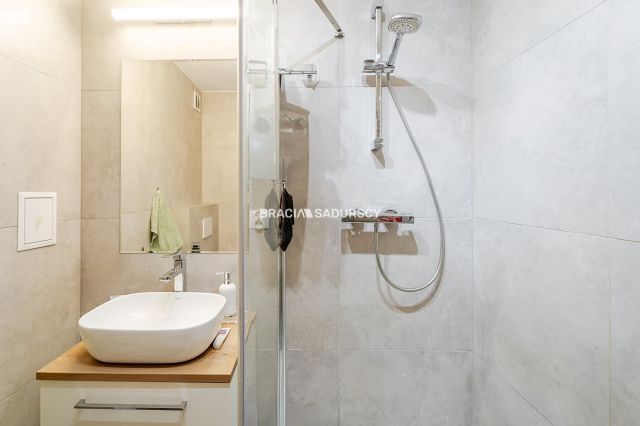 Mieszkanie 2-pokojowe Kraków Czyżyny, os. Dywizjonu 303. Zdjęcie 8