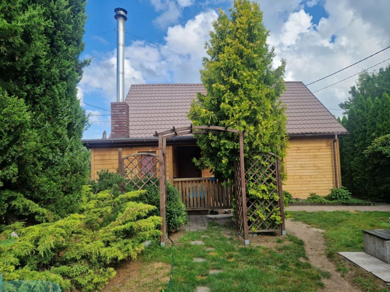 dom wolnostojący, 4 pokoje Gołębiówka. Zdjęcie 1