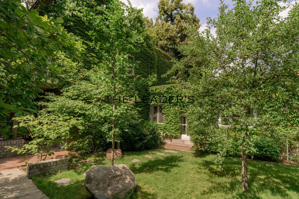 dom wolnostojący, 6 pokoi Warszawa Śródmieście