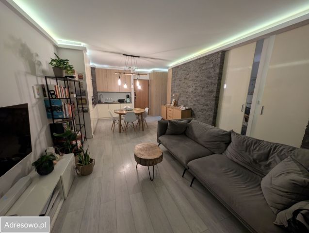 Mieszkanie 3-pokojowe Warszawa Wilanów, ul. Księdza Prymasa Augusta Hlonda. Zdjęcie 1