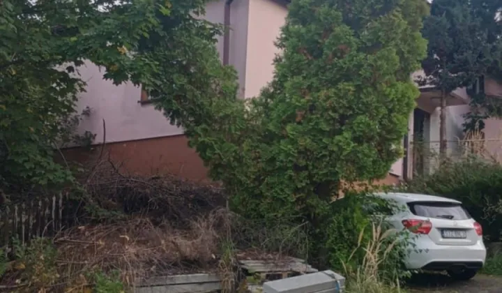 dom wolnostojący, 7 pokoi Jastrzębie-Zdrój