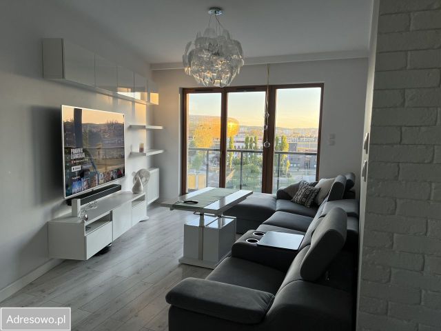 Mieszkanie 4-pokojowe Gdańsk Letnica, ul. Starowiejska. Zdjęcie 1