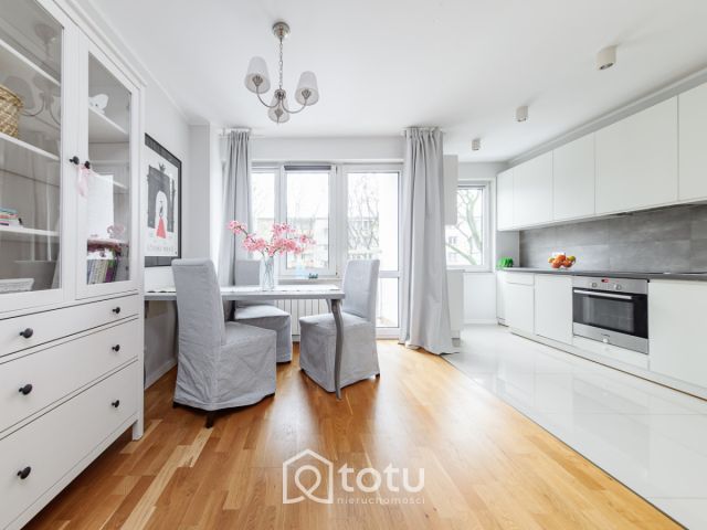 Mieszkanie 3-pokojowe Warszawa Wola, al. Jana Pawła II. Zdjęcie 1