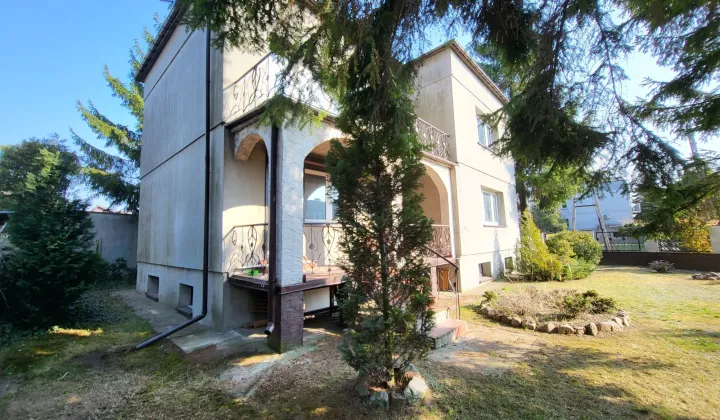 dom wolnostojący Brzeziny