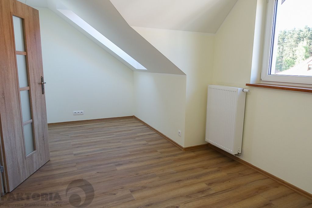 bliźniak, 5 pokoi Dobra. Zdjęcie 10