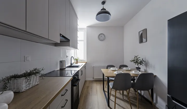 Mieszkanie 4-pokojowe Poznań Łazarz, pl. Stanisława Wyspiańskiego