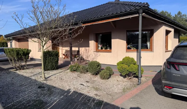 dom wolnostojący, 5 pokoi Łochowo, ul. Wilcza