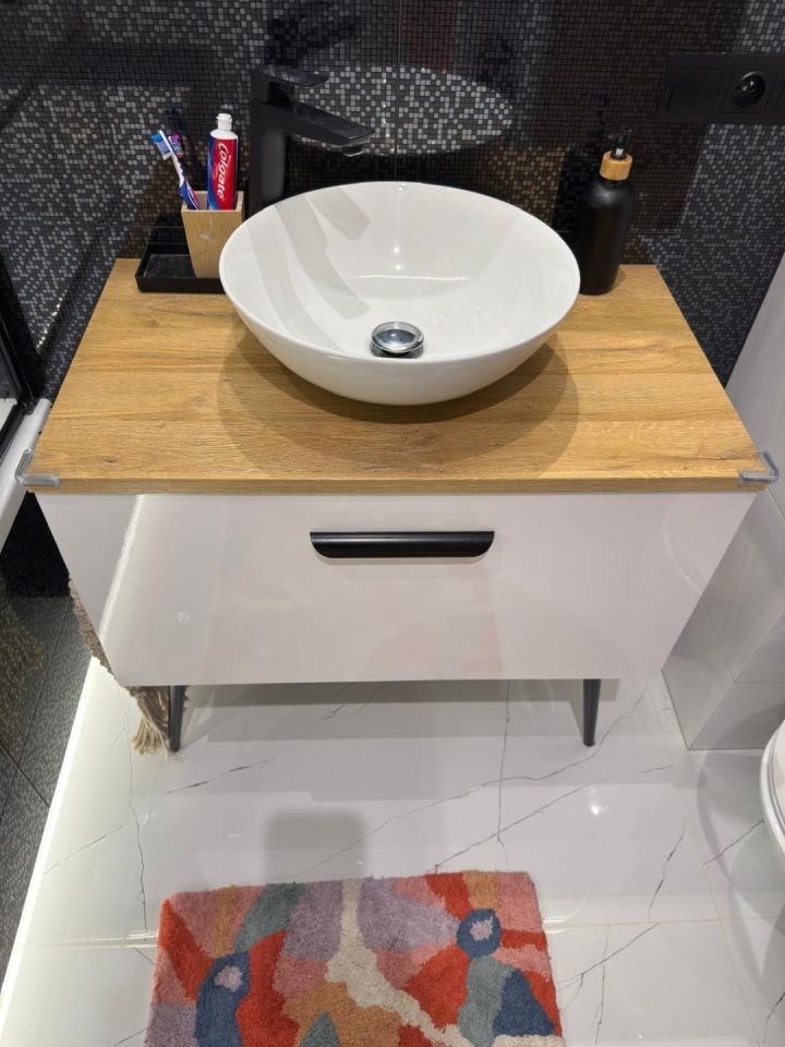 Mieszkanie 3-pokojowe Zamienie. Zdjęcie 13