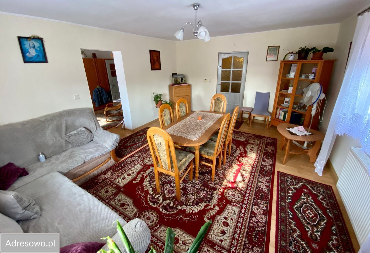 dom wolnostojący, 5 pokoi Gościęcice. Zdjęcie 2