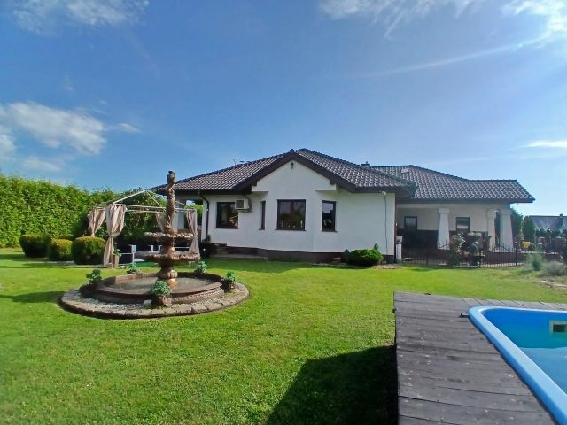 dom wolnostojący, 6 pokoi Manowo. Zdjęcie 1