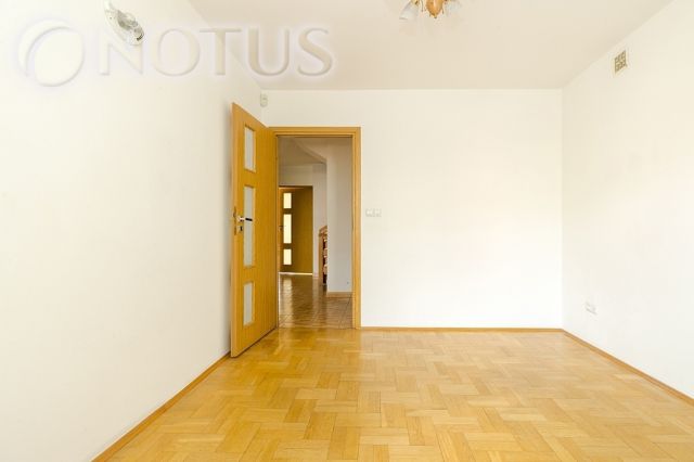 dom wolnostojący, 7 pokoi Warszawa, ul. Husarii. Zdjęcie 12