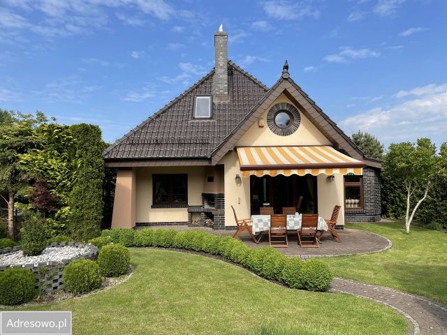 dom wolnostojący, 5 pokoi Nadole, ul. Bukowa. Zdjęcie 1