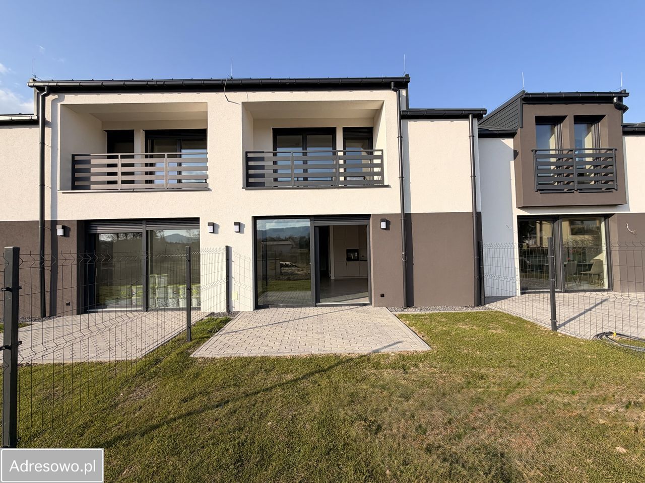 Mieszkanie 5-pokojowe Jasienica. Zdjęcie 1