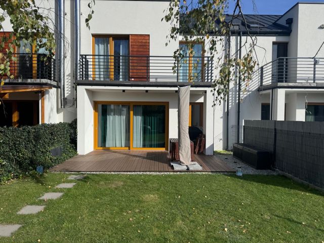 dom szeregowy, 6 pokoi Szczęsne, ul. Kawki. Zdjęcie 1