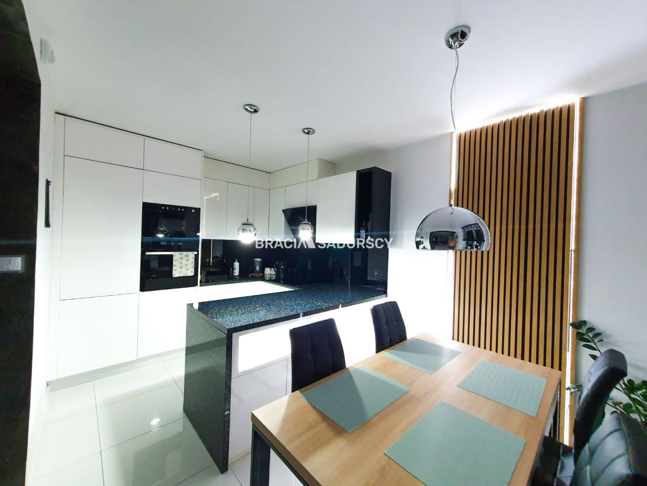 dom wolnostojący, 5 pokoi Igołomia. Zdjęcie 3