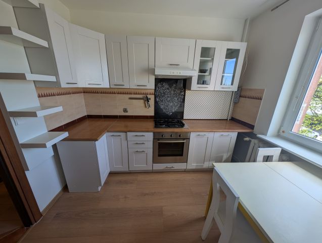 Mieszkanie 3-pokojowe Zduńska Wola, ul. Jarosława Iwaszkiewicza. Zdjęcie 3