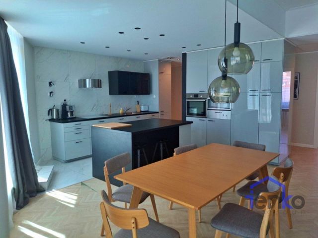 Mieszkanie 4-pokojowe Warszawa Wilanów, ul. Aleksandra Gieysztora. Zdjęcie 1