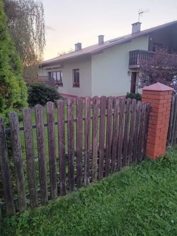 dom wolnostojący, 5 pokoi Pogwizdów, ul. Szkolna. Zdjęcie 1