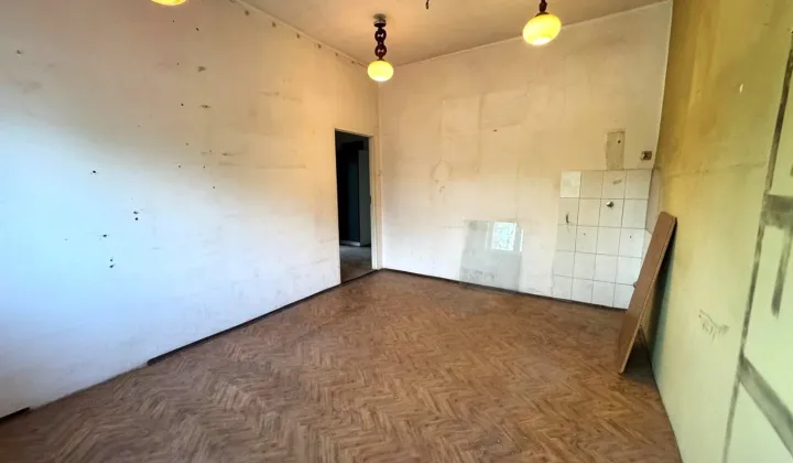 Lokal Katowice Zawodzie, al. Walentego Roździeńskiego