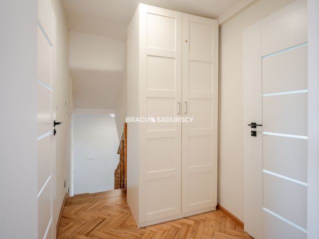 dom, 5 pokoi Kraków Nowa Huta, ul. Stanisława Augusta Poniatowskiego. Zdjęcie 19