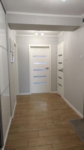 Mieszkanie 2-pokojowe Radomsko, ul. Starowiejska. Zdjęcie 1