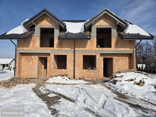 bliźniak, 5 pokoi Czechowice-Dziedzice, ul. Mikołaja Kopernika. Zdjęcie 1