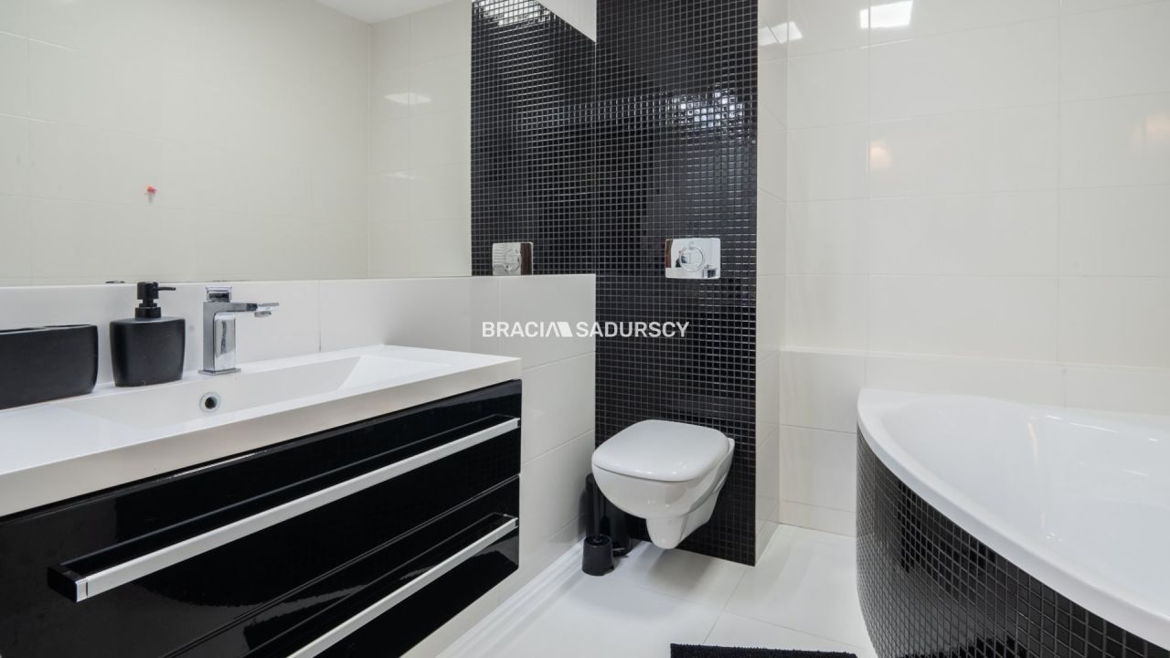 Mieszkanie 3-pokojowe Kraków Bieżanów, ul. Henryka i Karola Czeczów. Zdjęcie 15