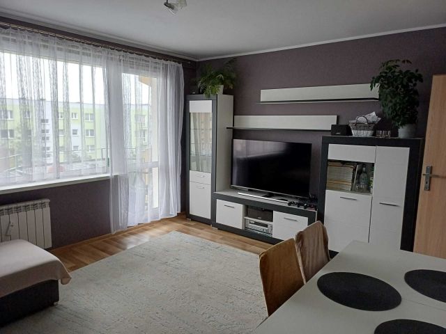 Mieszkanie 3-pokojowe Kalisz Korczak. Zdjęcie 1