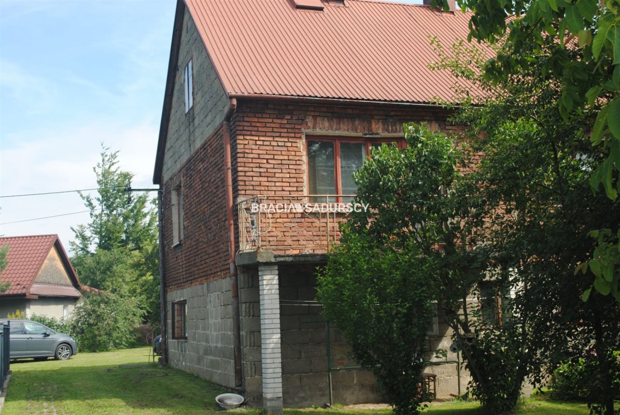 dom wolnostojący, 6 pokoi Targowisko. Zdjęcie 1