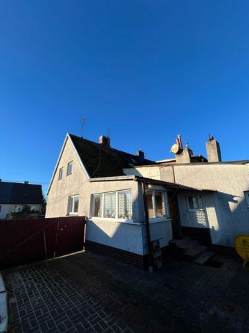 bliźniak, 4 pokoje Sławno. Zdjęcie 1