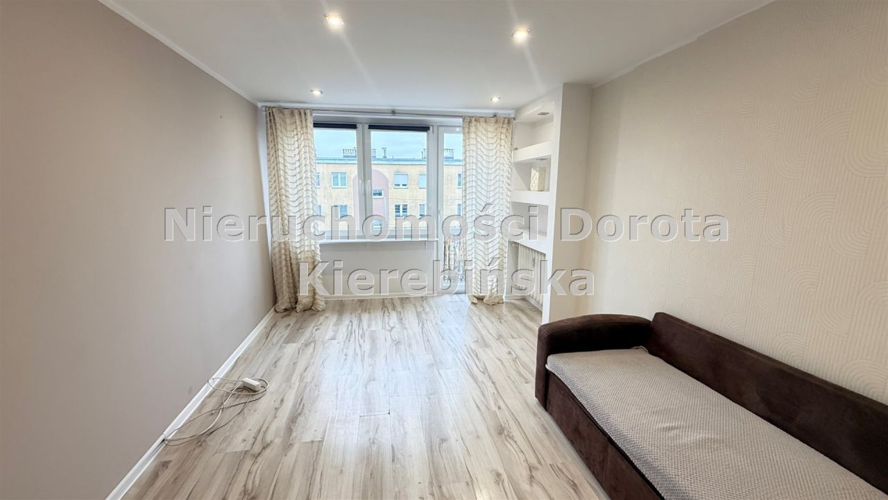 Mieszkanie 3-pokojowe Tomaszów Mazowiecki, ul. Bartosza Głowackiego. Zdjęcie 2