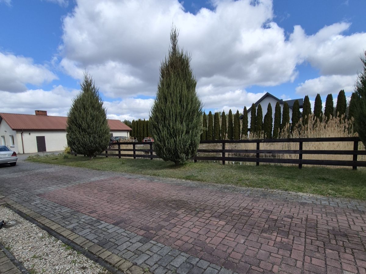 dom wolnostojący, 7 pokoi Mała Wieś. Zdjęcie 3