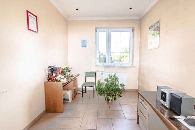 dom wolnostojący, 7 pokoi Lesko, ul. Kościuszki. Zdjęcie 14