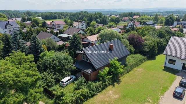 dom wolnostojący, 5 pokoi Kaszów. Zdjęcie 2