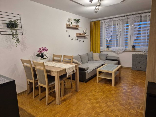 Mieszkanie 2-pokojowe Grodzisk Mazowiecki, ul. H. Sienkiewicza. Zdjęcie 1